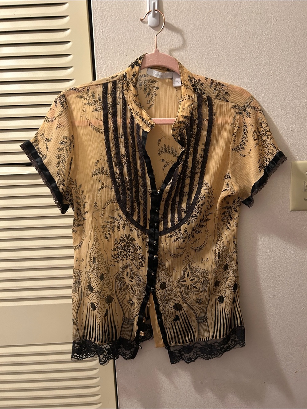 Yellow Floral Lace-Trim Short Sleeve Blouse - Unknown Brand